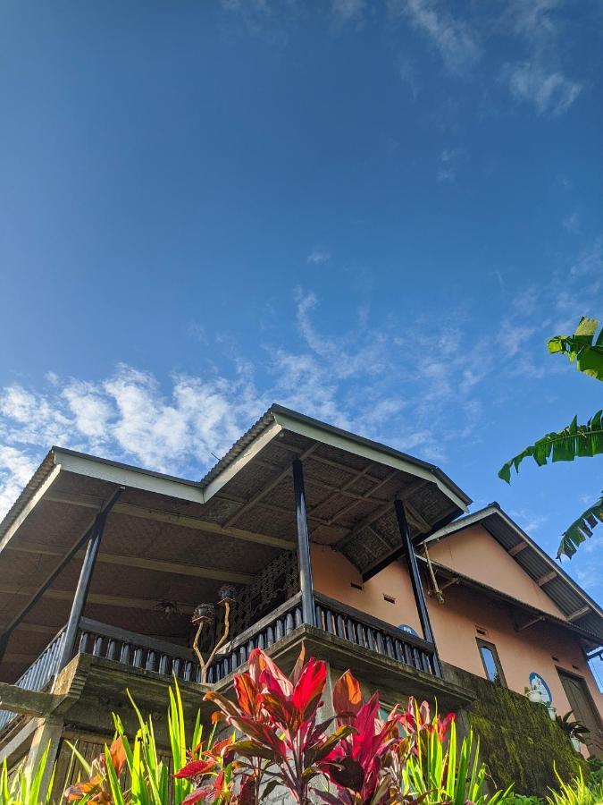 Tetebatu Mountain View Homestay エクステリア 写真
